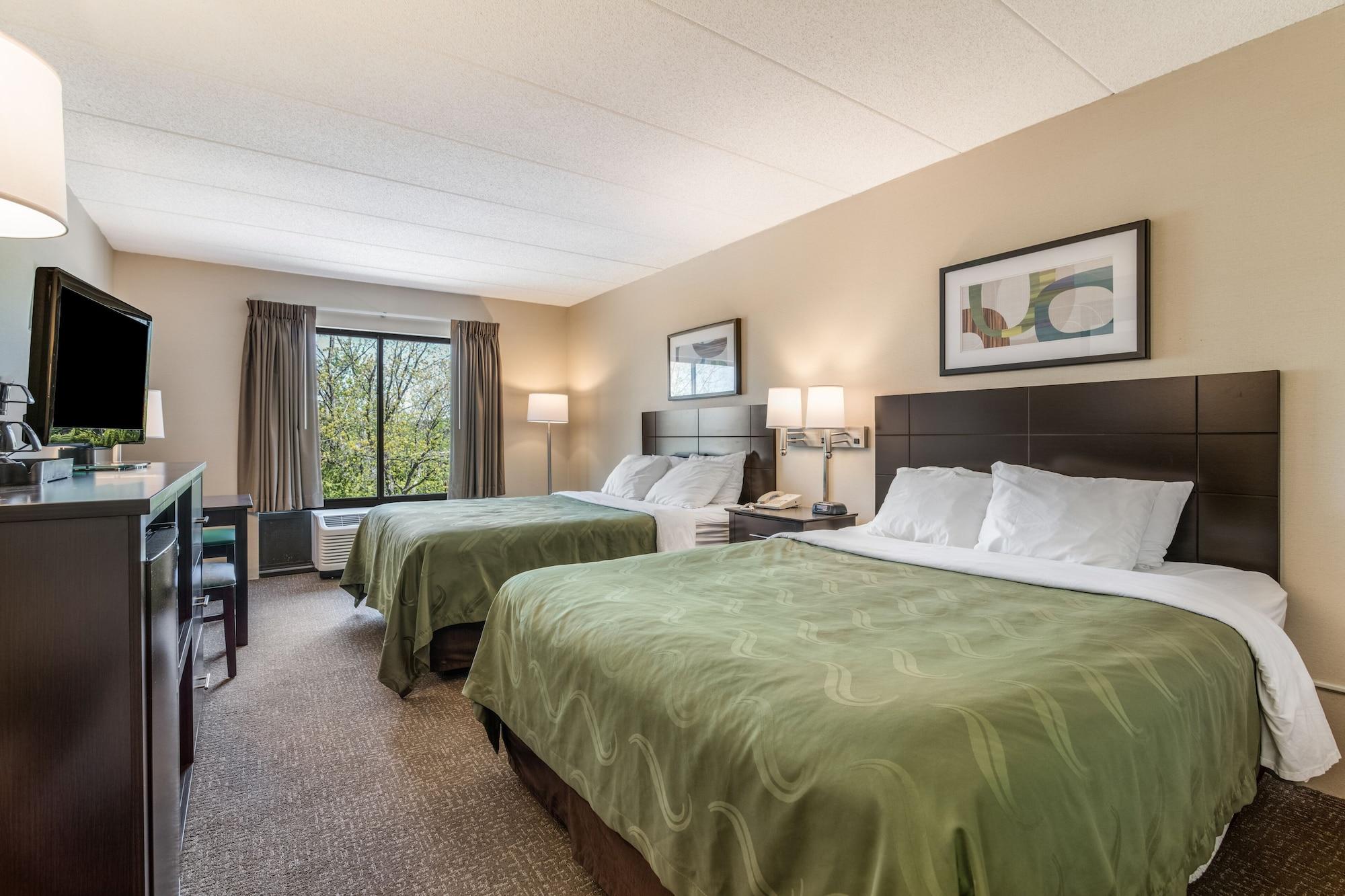 Quality Inn Portsmouth Bagian luar foto