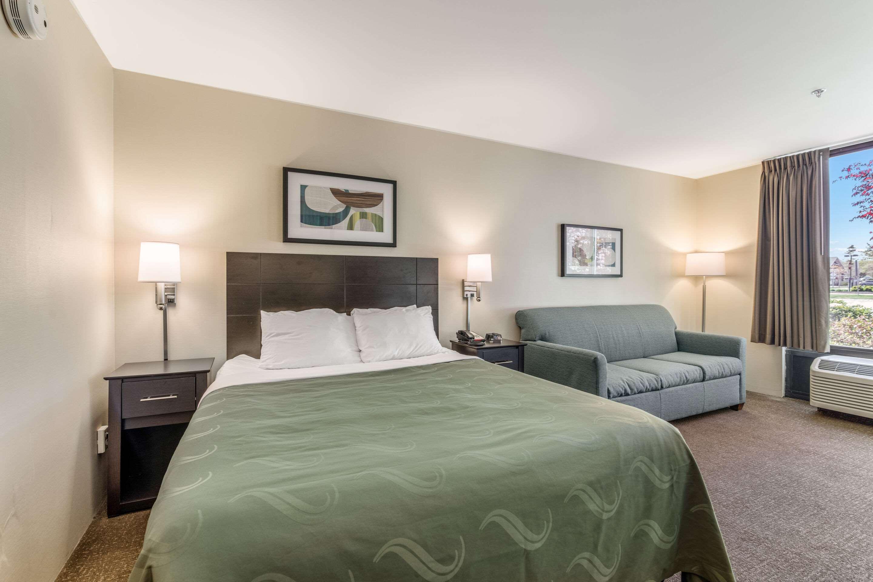 Quality Inn Portsmouth Bagian luar foto