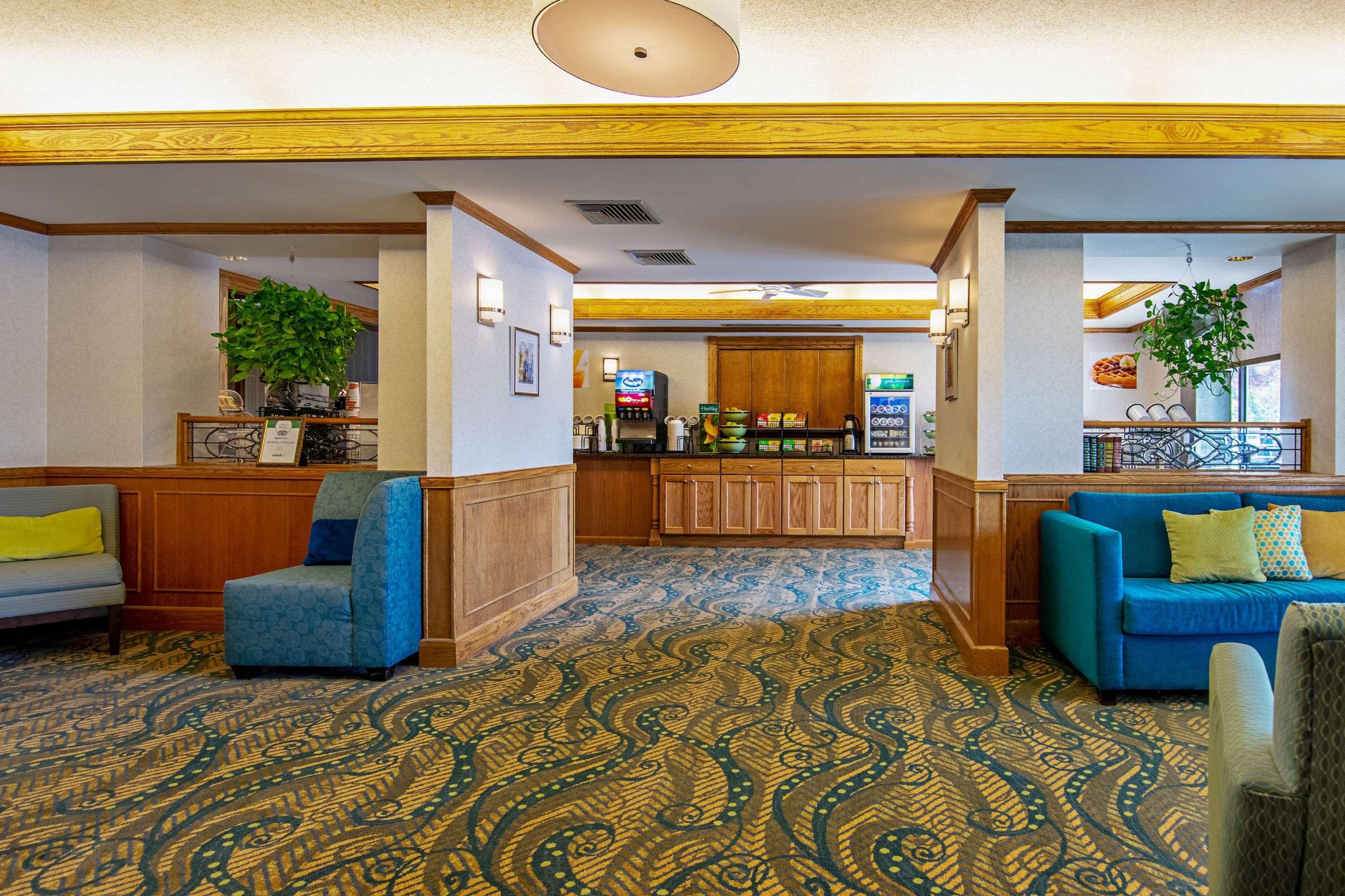 Quality Inn Portsmouth Bagian luar foto